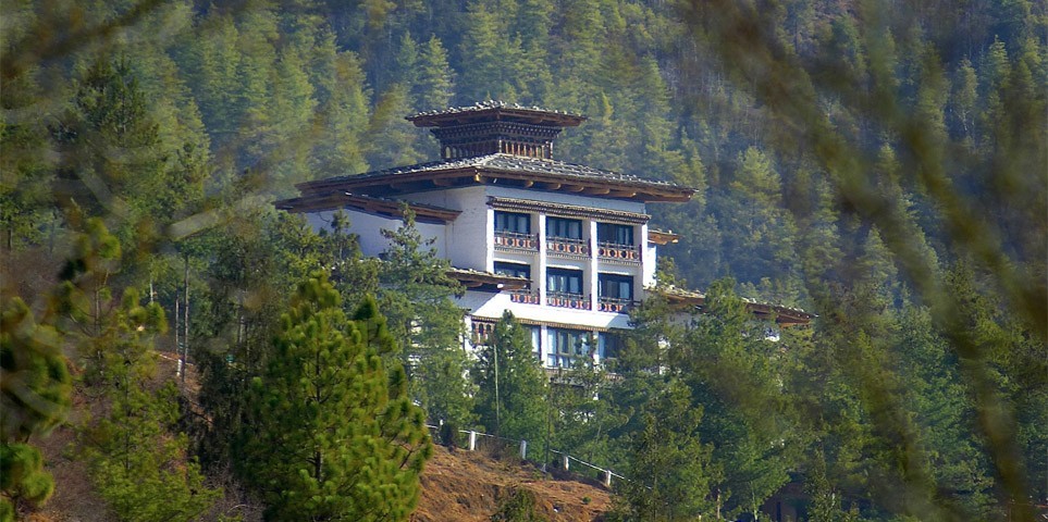 Uma Paro Hotel