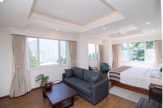 BPRS Suite Sofa