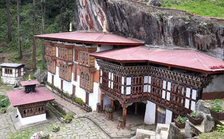 Dodedrak Monastery Hike 3