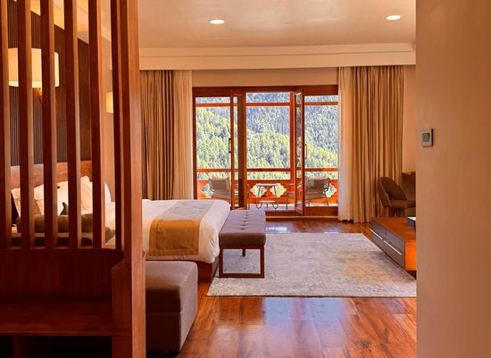 Mani Ratna Resort Suite