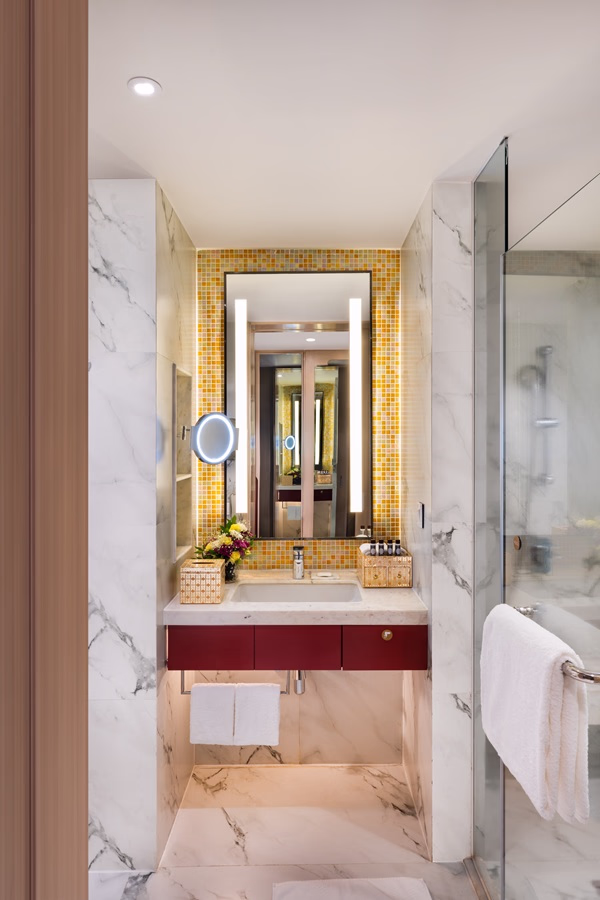 Yarkay Superior Bathroom