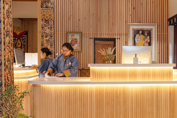 Zhiwaling Front Desk